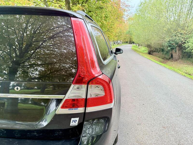 Used Volvo V70 for sale - 76386826: Photo 34