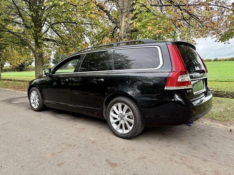 Used Volvo V70 for sale - 76386826: Photo 5