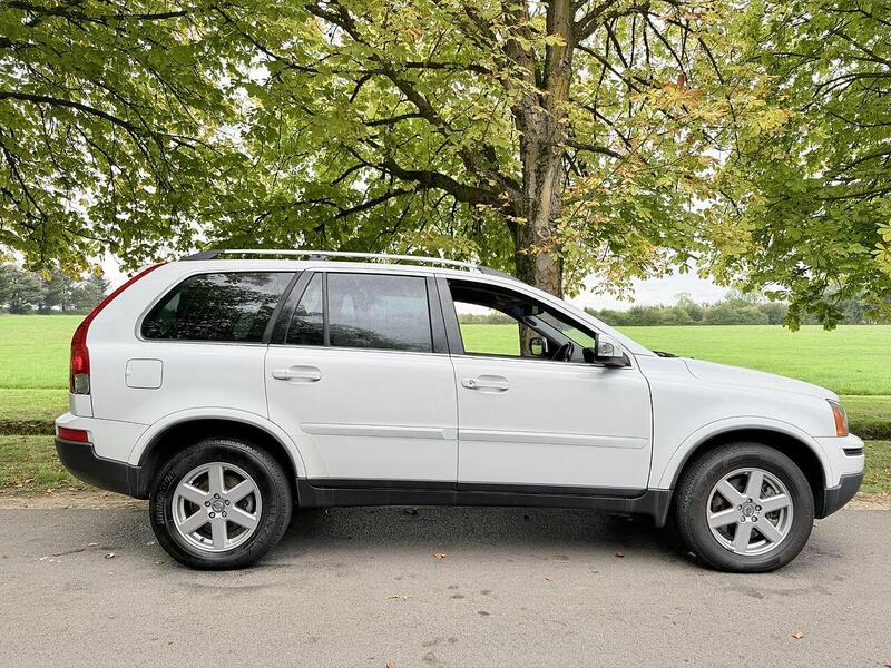 Used Volvo XC90 for sale - 76946773: Photo 2