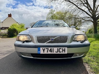 Used Volvo V70 2001 for sale - 78272958: Photo