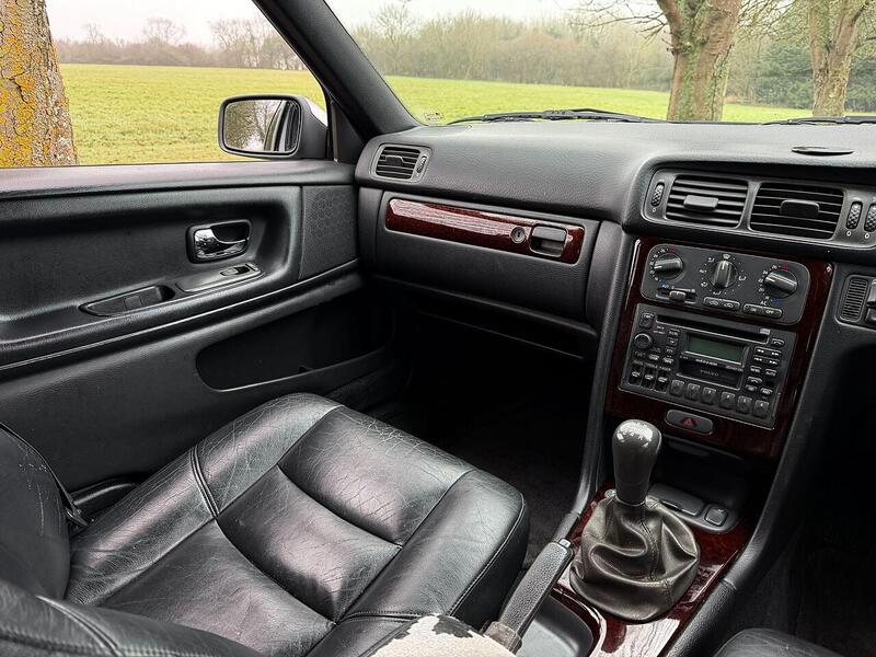 Used Volvo V70 2000 for sale - 77409088: Photo 18