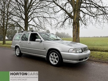 Used Volvo V70 2000 for sale - 77409088: Photo