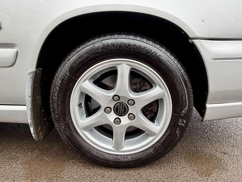 Used Volvo V70 2000 for sale - 77409088: Photo 28