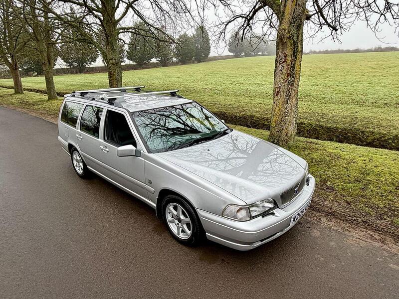Used Volvo V70 2000 for sale - 77409088: Photo 6