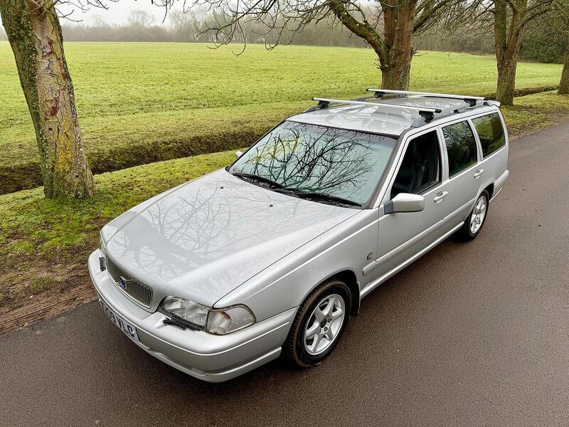 Used Volvo V70 2000 for sale - 77409088: Photo 7
