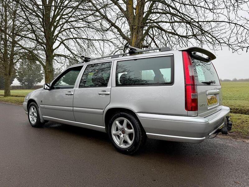 Used Volvo V70 2000 for sale - 77409088: Photo 8