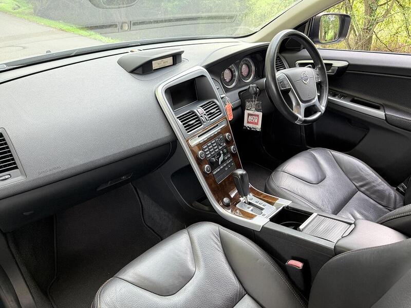 Used Volvo XC60 2025 for sale - 77264069: Photo 14