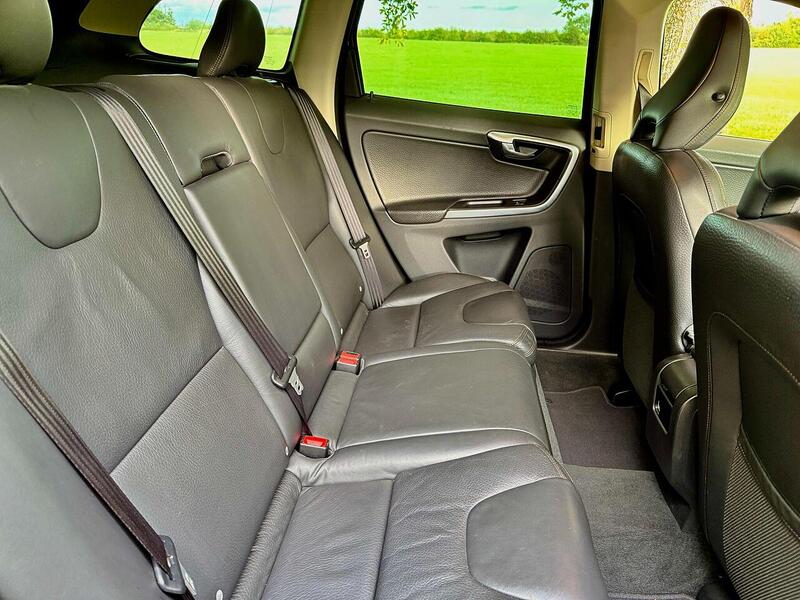 Used Volvo XC60 2025 for sale - 77264069: Photo 15