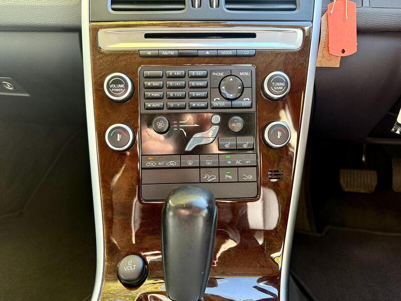 Used Volvo XC60 2025 for sale - 77264069: Photo 42