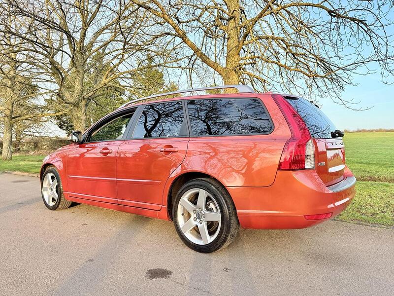 Used Volvo V50 for sale - 77667970: Photo 8