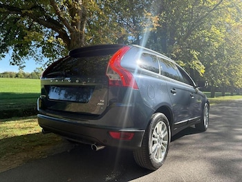 Used Volvo XC60 2010 for sale - 78710734: Photo