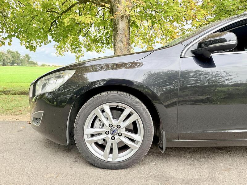 Used Volvo V60 2025 for sale - 77264071: Photo 10