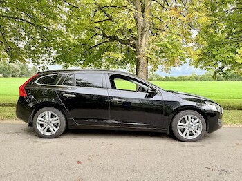 Used Volvo V60 2011 for sale - 77264071: Photo