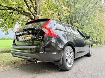 Used Volvo V60 2011 for sale - 77264071: Photo