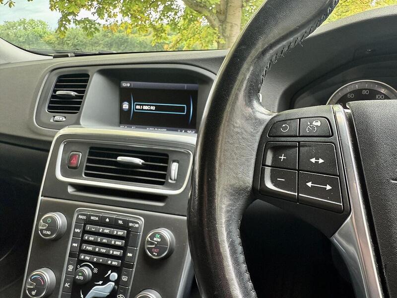 Used Volvo V60 2025 for sale - 77264071: Photo 44