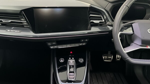 Used Audi Q4 e-tron 2024 for sale - 76272807: Photo 13