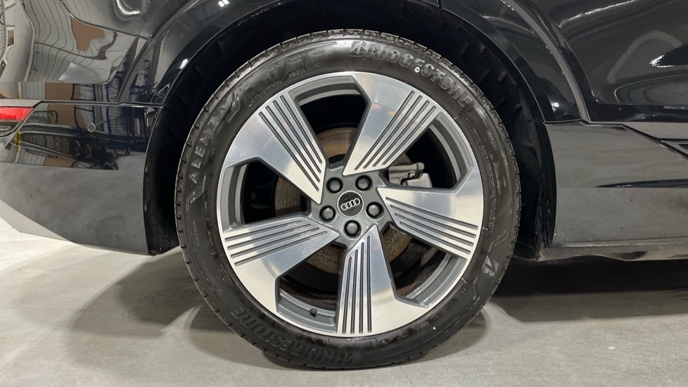 Used Audi e-tron 2021 for sale - 76868541: Photo 21