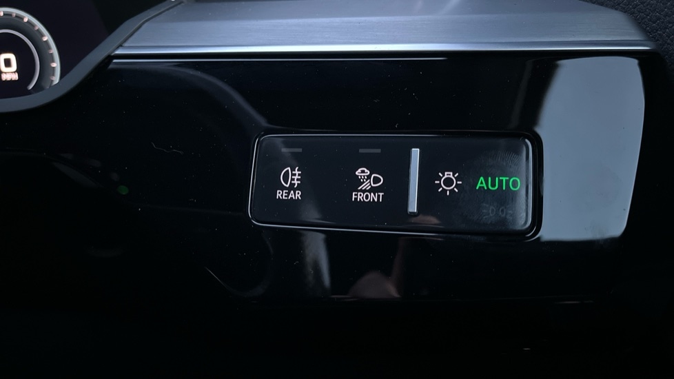 Used Audi e-tron 2021 for sale - 76868541: Photo 42