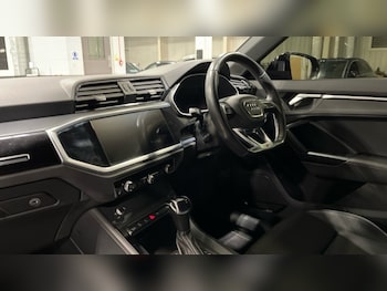 Used Audi Q3 2022 for sale - 76942907: Photo