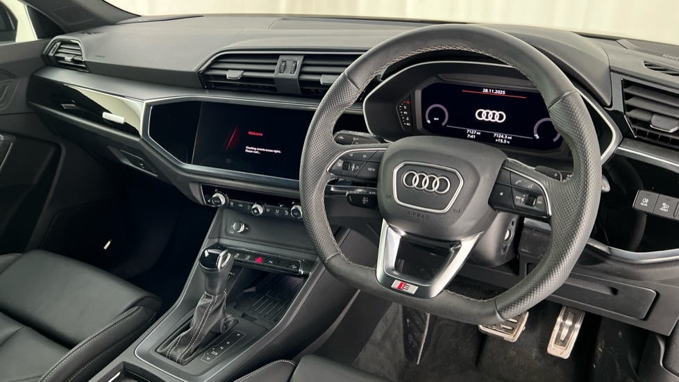 Used Audi Q3 2025 for sale - 76766352: Photo 6