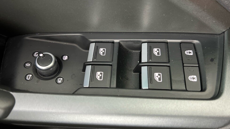 Used Audi Q3 2025 for sale - 76872476: Photo 41