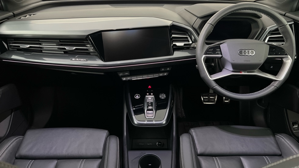 Used Audi Q4 e-tron 2025 for sale - 76870939: Photo 12