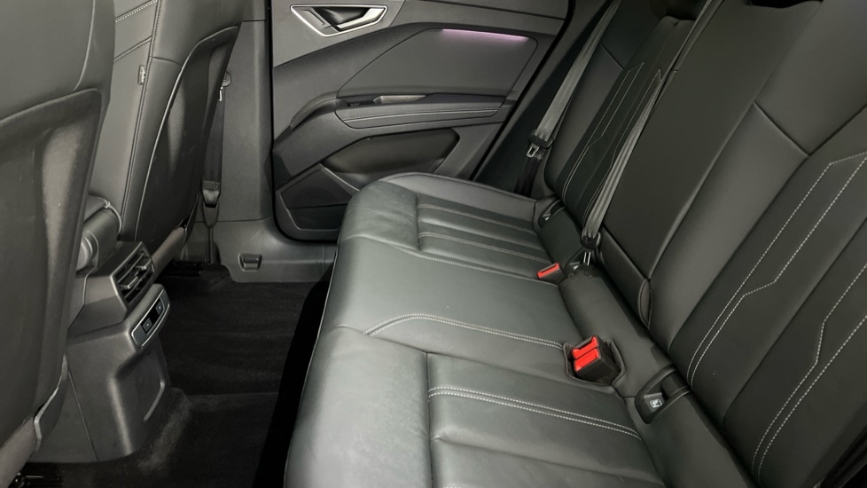 Used Audi Q4 e-tron 2025 for sale - 76870939: Photo 15