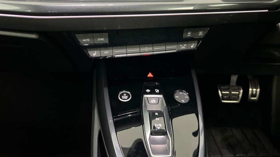 Used Audi Q4 e-tron 2025 for sale - 76870939: Photo 16