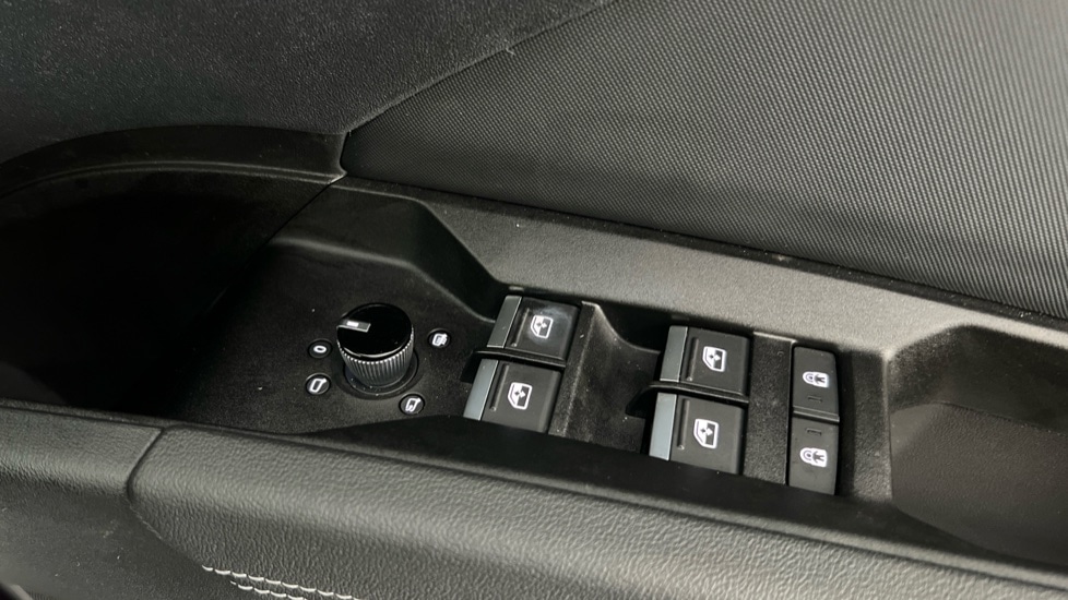 Used Audi Q4 e-tron 2025 for sale - 76870939: Photo 27