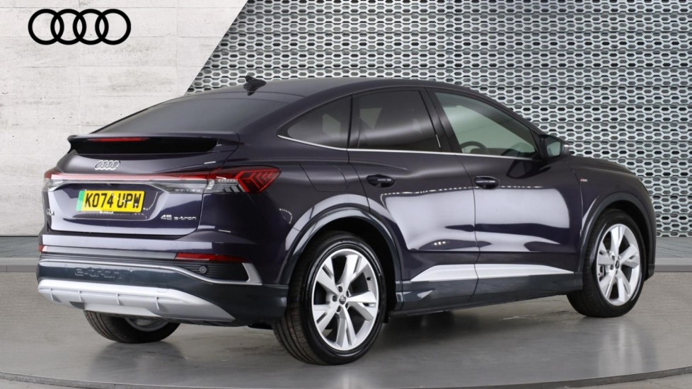 Used Audi Q4 e-tron 2025 for sale - 76870939: Photo 8