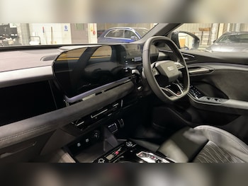 Used Audi Q6 e-tron 2025 for sale - 75636902: Photo
