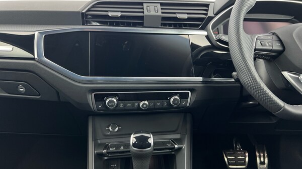 Used Audi Q3 2025 for sale - 76172300: Photo 13