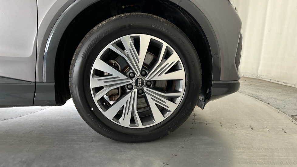 Used Audi Q4 e-tron 2024 for sale - 76390161: Photo 5
