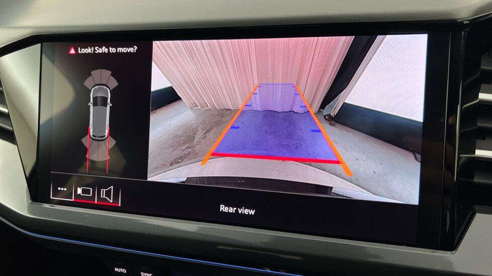 Used Audi Q4 e-tron 2025 for sale - 76873266: Photo 32