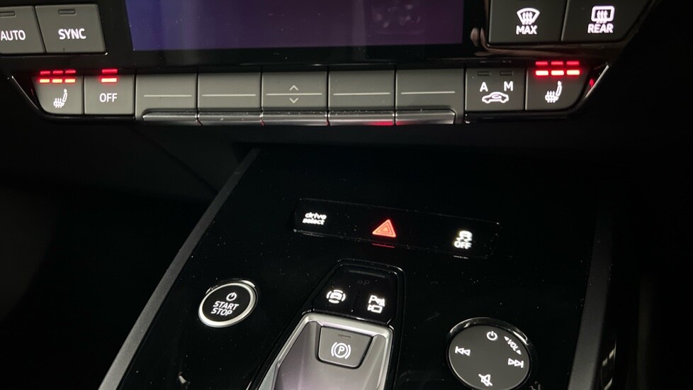 Used Audi Q4 e-tron 2025 for sale - 76873266: Photo 35