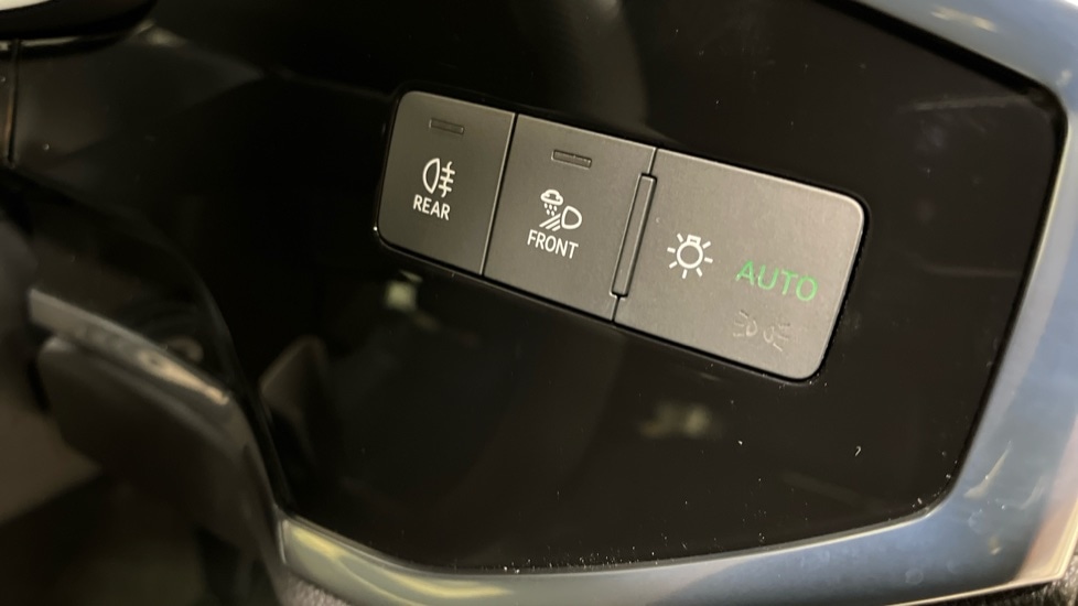 Used Audi Q3 2025 for sale - 76872523: Photo 40