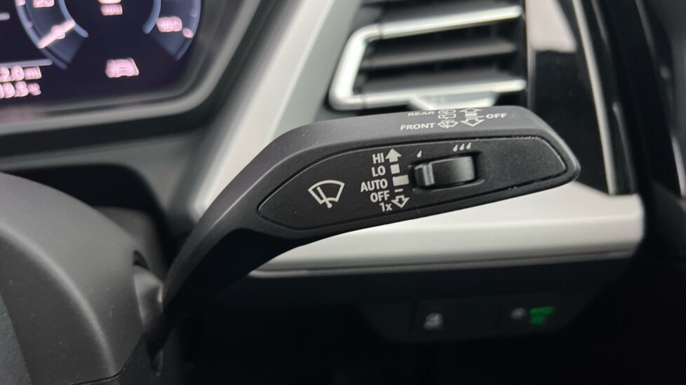 Used Audi Q4 e-tron 2021 for sale - 75852480: Photo 32