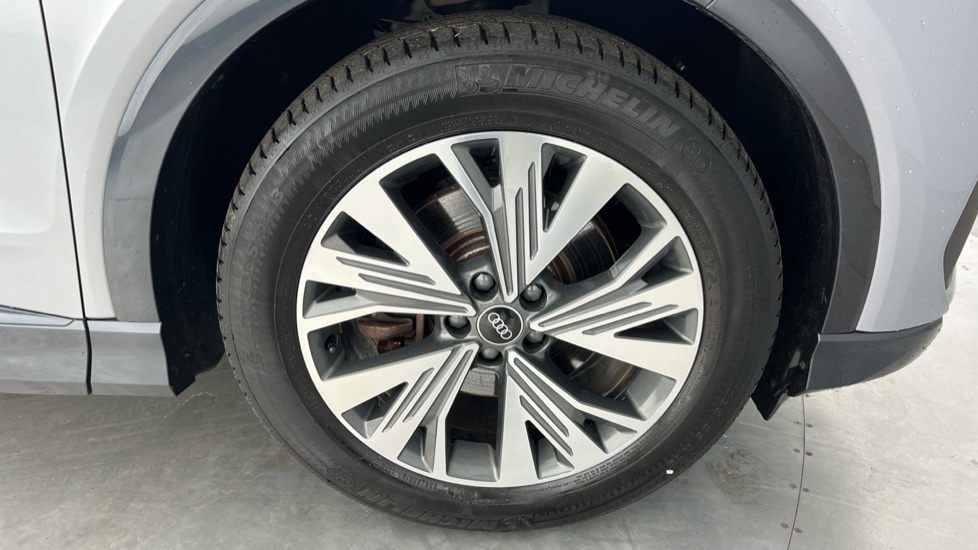 Used Audi Q4 e-tron 2021 for sale - 75852480: Photo 5
