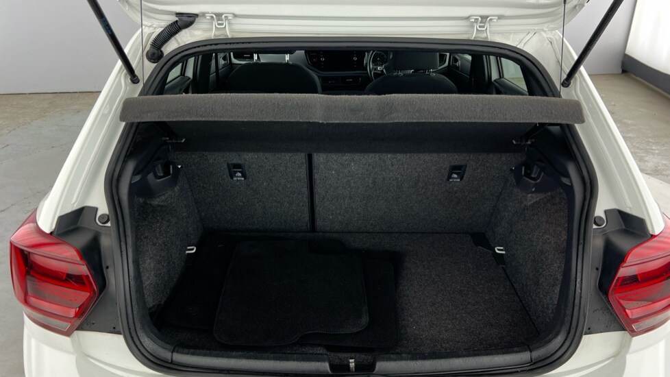 Used Volkswagen Polo 2018 for sale - 76140105: Photo 15