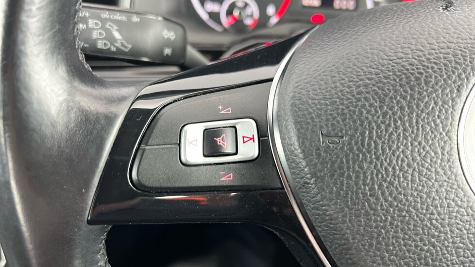 Used Volkswagen Polo 2018 for sale - 76140105: Photo 23