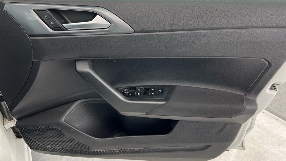 Used Volkswagen Polo 2018 for sale - 76140105: Photo 28