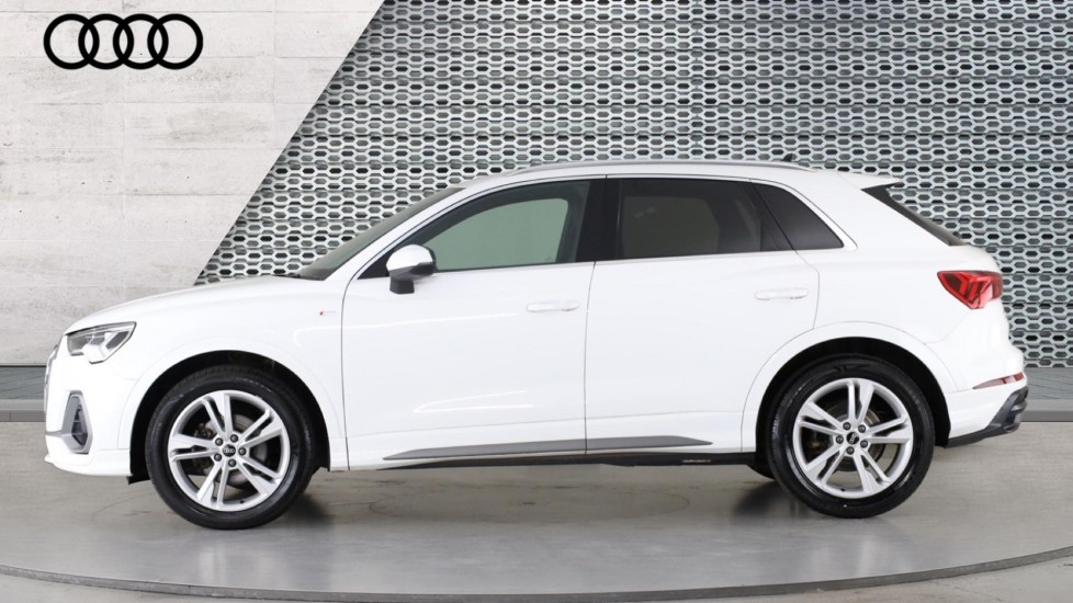 Used Audi Q3 2021 for sale - 76124434: Photo 9