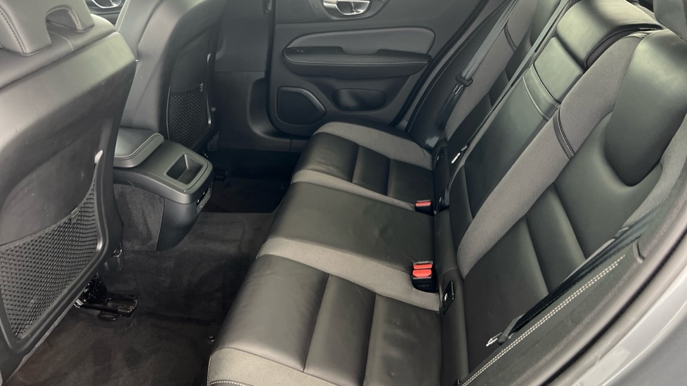 Used Volvo V60 2019 for sale - 76826696: Photo 14