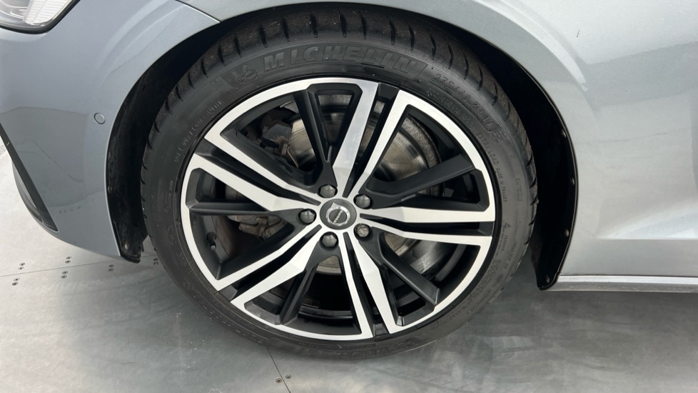 Used Volvo V60 2019 for sale - 76826696: Photo 17