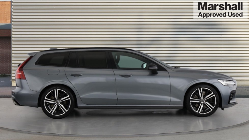 Used Volvo V60 2019 for sale - 76826696: Photo 2