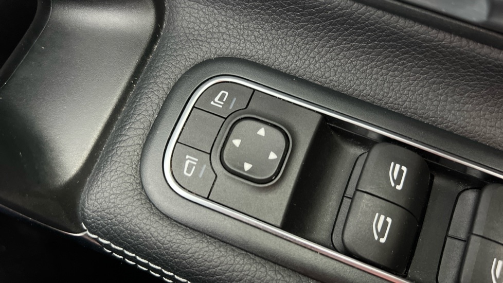 Used Mercedes-Benz A-Class 2019 for sale - 76586856: Photo 34