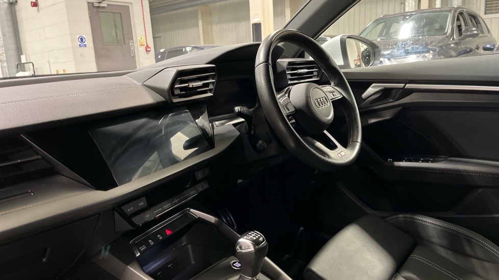 Used Audi A3 2020 for sale - 76826620: Photo 2