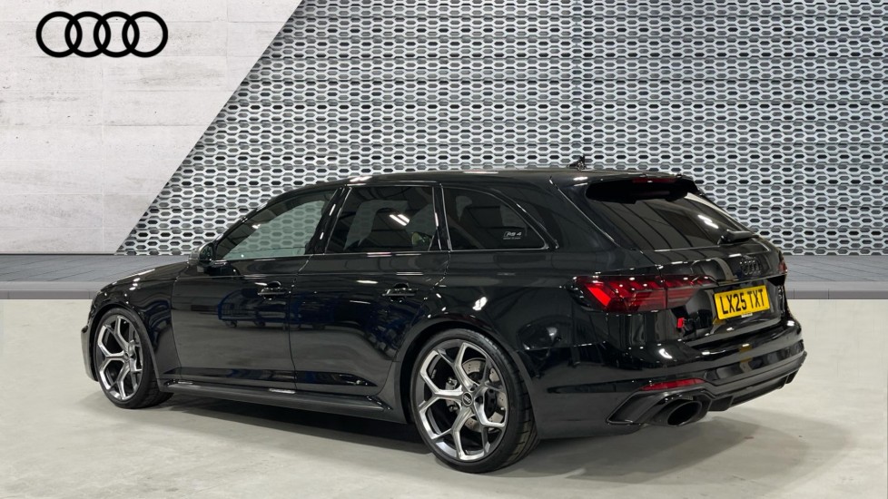 Used Audi RS4 2025 for sale - 76350905: Photo 3