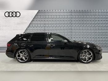 Used Audi RS4 2025 for sale - 76350905: Photo