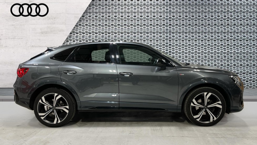 Used Audi Q3 2020 for sale - 77021842: Photo 4